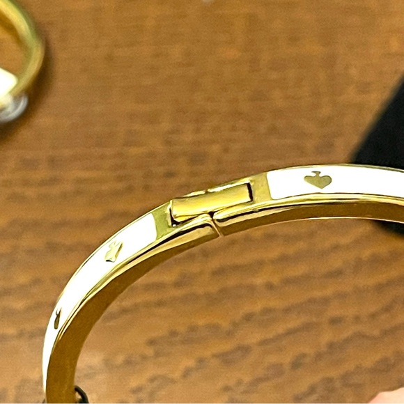 kate spade- Spot the Spade Enamel with Gold Spades in Pink or White - Picture 4 of 11